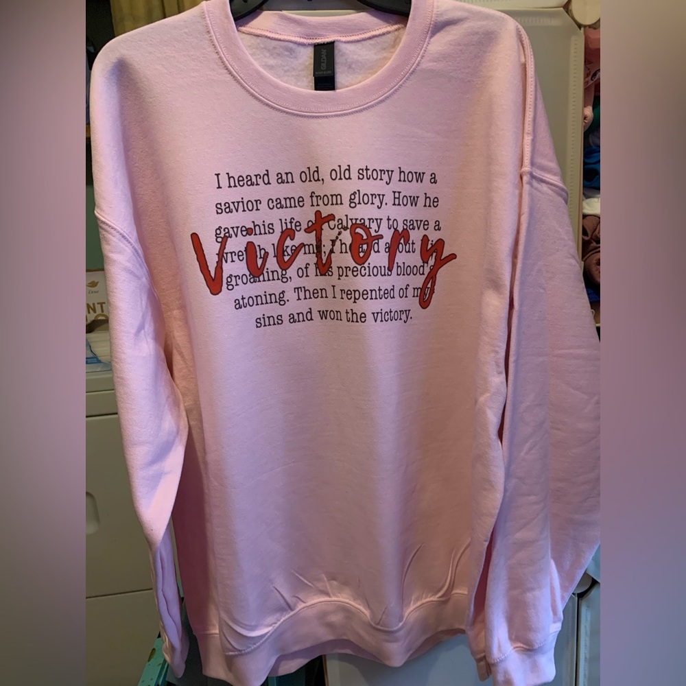 New VICTORY in Jesus sweatshirt pullover Christian religious gospel
